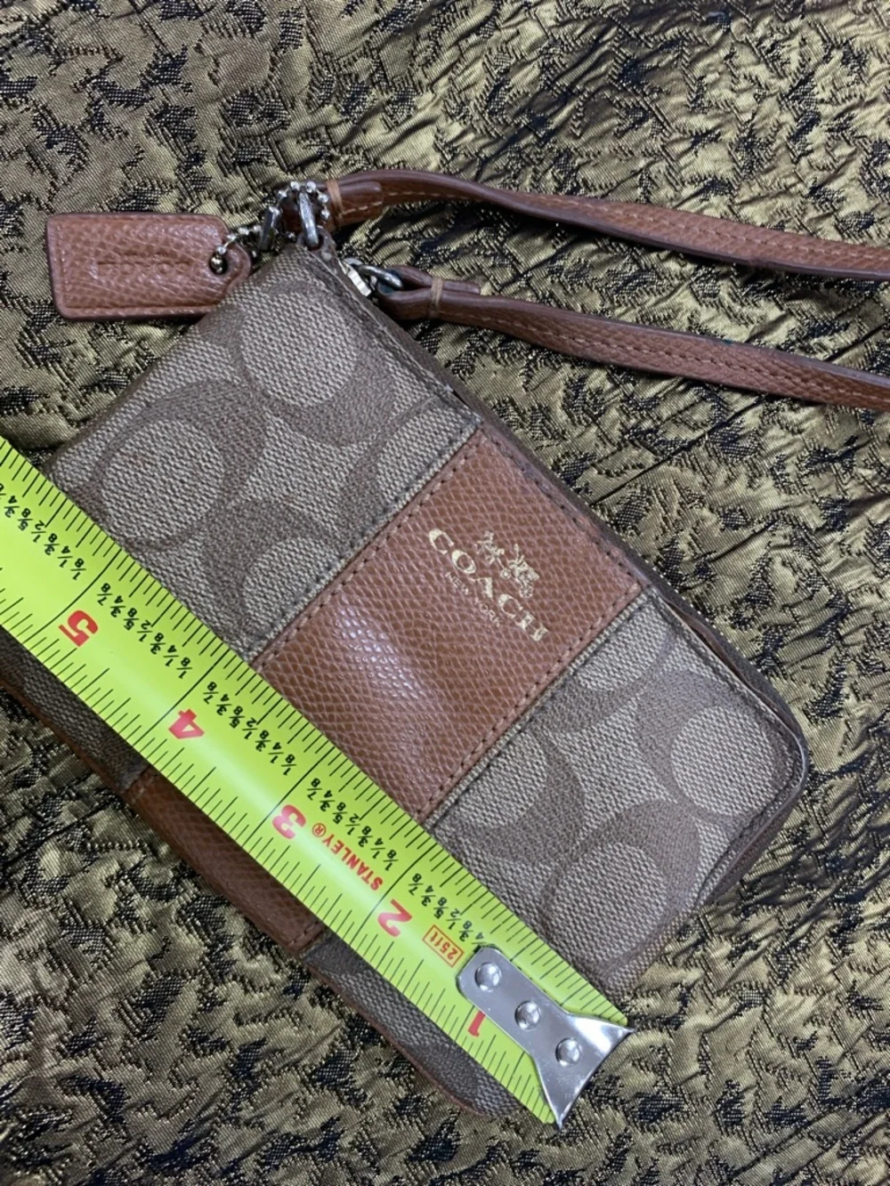 Coach wristlet signature